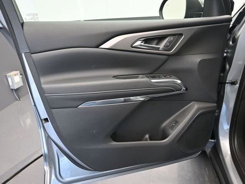 New 2026 Chevrolet Traverse LT w/ LPO, Floor Liner Package image 18