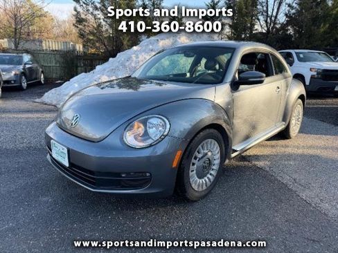 Used 2014 Volkswagen Beetle 2.5 image 1