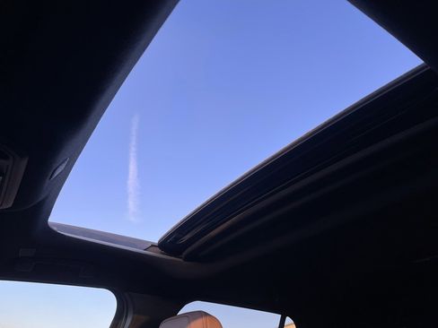 Used 2026 Toyota 4Runner Limited image 12