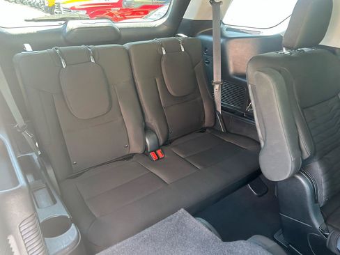 Used 2021 Ford Explorer XLT RWD image 27