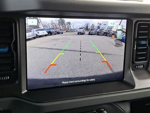 Certified 2024 Ford Bronco Black Diamond image 18