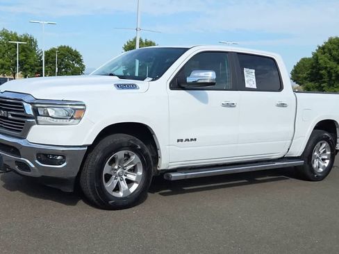 Used 2022 RAM 1500 Laramie AWD/4WD image 4