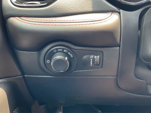 Used 2024 Dodge Durango GT AWD/4WD image 17
