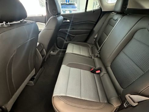 New 2026 Chevrolet Trax LT FWD image 13