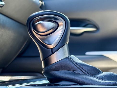 Certified 2024 Lexus UX 250h FWD image 22