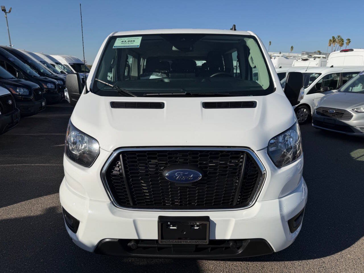 Used 2025 Ford Transit 350 XLT RWD image 3