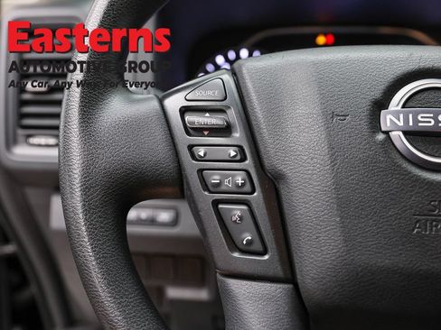 Used 2022 Nissan Frontier S RWD image 14