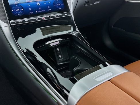 New 2026 Mercedes-Benz GLC 300 image 5