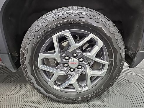 Used 2023 GMC Sierra 1500 SLT w/ SLT Premium Plus Package image 45