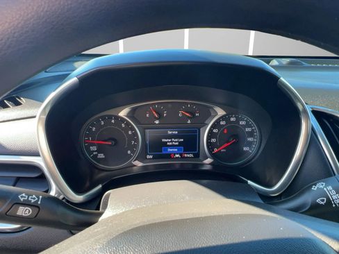 Used 2021 Chevrolet Equinox LT image 14