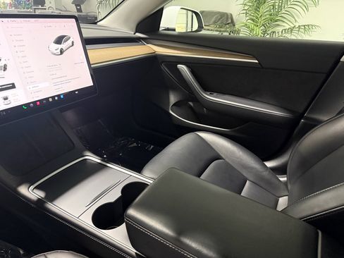 Used 2021 Tesla Model 3 Long Range image 11