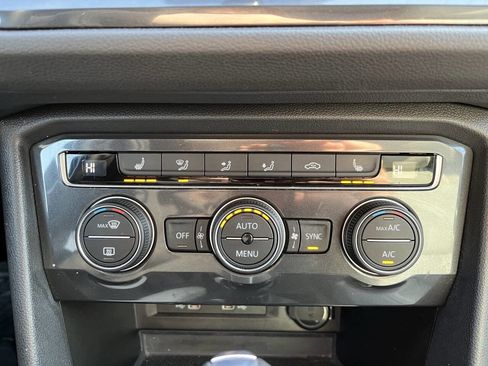 Used 2021 Volkswagen Tiguan SE R-Line w/ 3rd Row Seat Package image 22