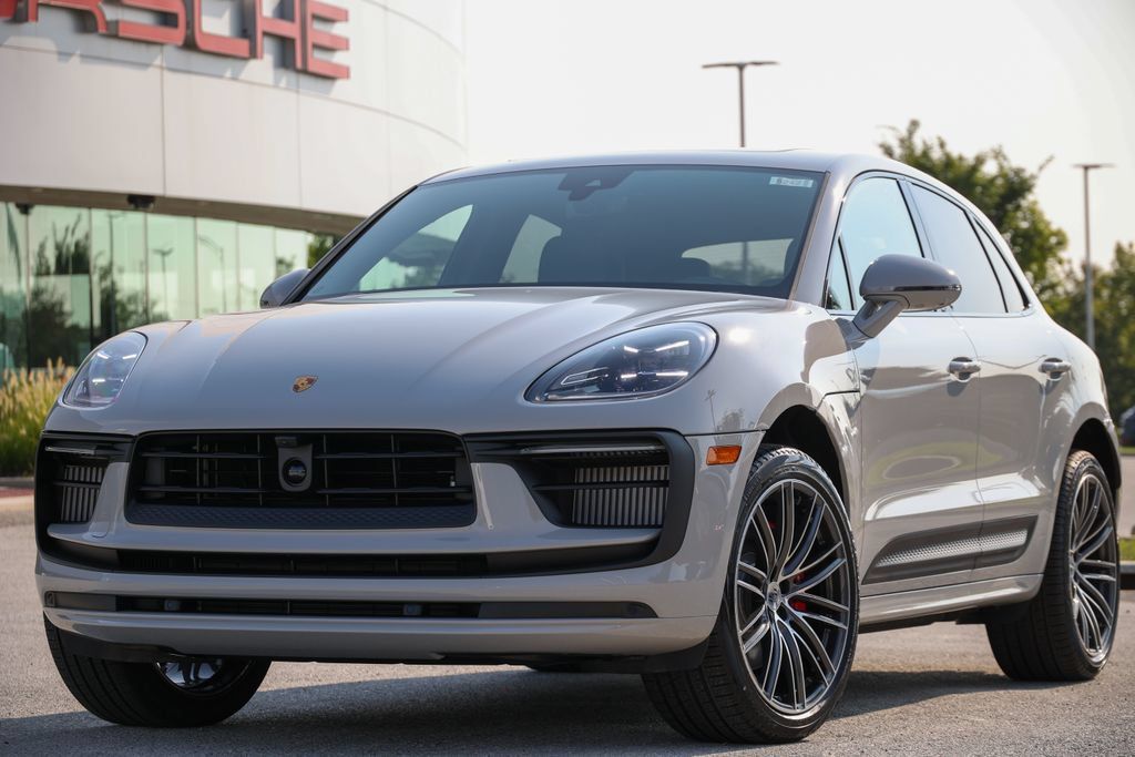 New 2026 Porsche Macan S AWD/4WD image 12