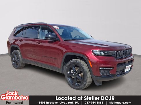 Used 2023 Jeep Grand Cherokee L Limited w/ Luxury Tech Group II image 1