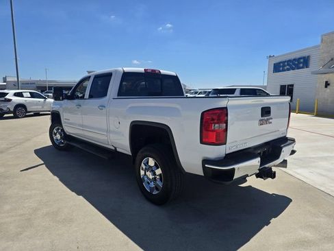 Used 2017 GMC Sierra 2500 SLT w/ Driver Alert Package AWD/4WD image 5