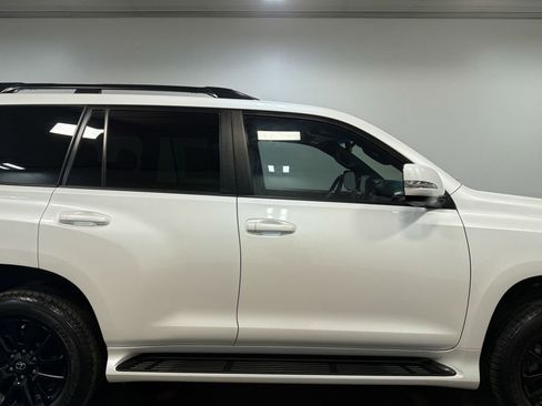 Used 2023 Lexus GX 460 image 32