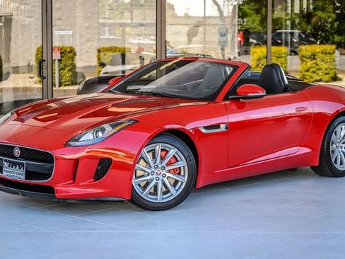 Used 2017 Jaguar F-TYPE Convertible RWD image 2