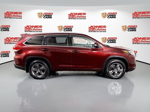 Certified 2019 Toyota Highlander Limited Platinum AWD/4WD image 19