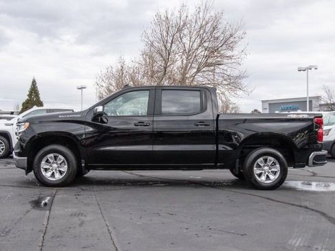 Used 2025 Chevrolet Silverado 1500 LT AWD/4WD image 4