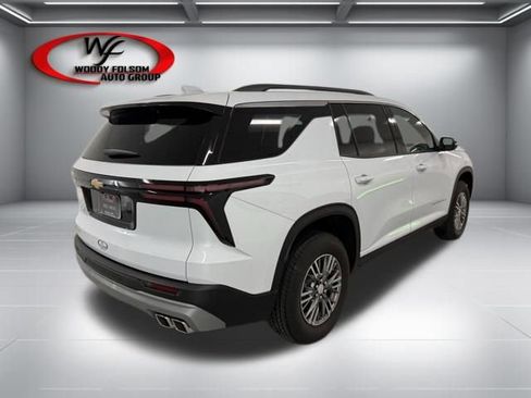 New 2026 Chevrolet Traverse LT FWD image 6