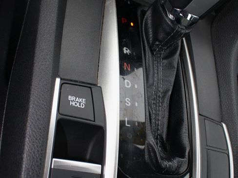 Used 2019 Honda Civic EX image 31