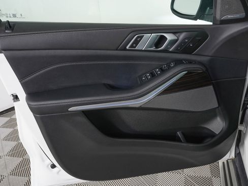 Used 2025 BMW X5 xDrive40i image 16