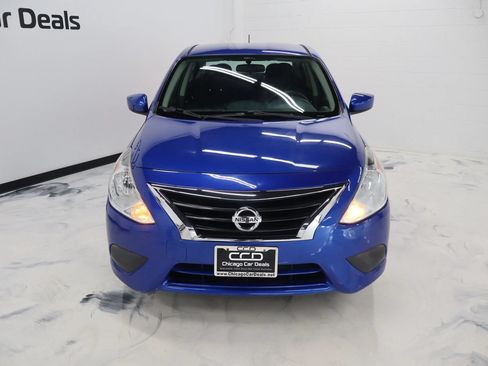 Used 2015 Nissan Versa SV FWD image 2