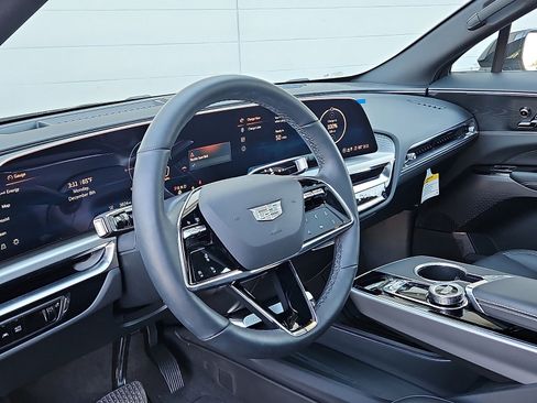 New 2025 Cadillac Lyriq Sport image 13