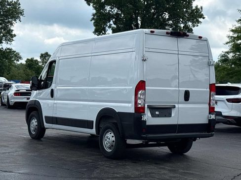 Used 2023 RAM ProMaster 2500 w/ Convenience Group FWD image 11