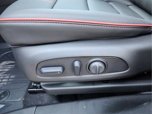 New 2026 Chevrolet TrailBlazer RS w/ Convenience Package image 16