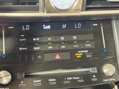 Used 2018 Lexus IS 300 F Sport w/ F Sport Package RWD image 26