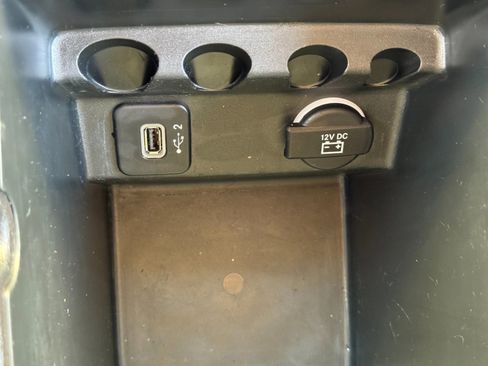 Used 2019 Jeep Cherokee Latitude w/ Popular Appearance Group FWD image 28