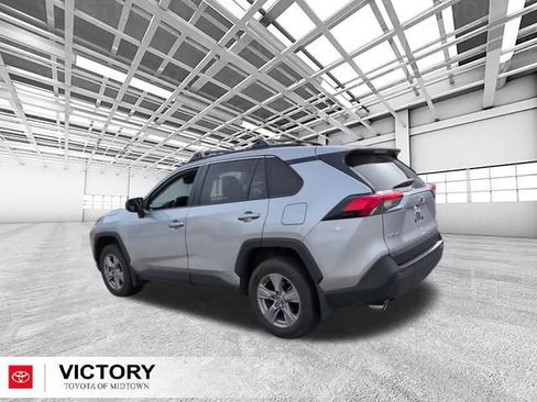 Used 2024 Toyota RAV4 LE AWD/4WD image 4