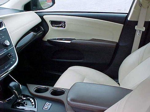 Used 2014 Toyota Avalon XLE Premium FWD image 22
