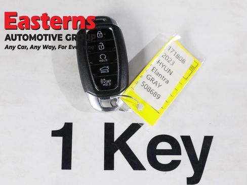 Used 2023 Hyundai Elantra SEL w/ Convenience Package FWD image 7