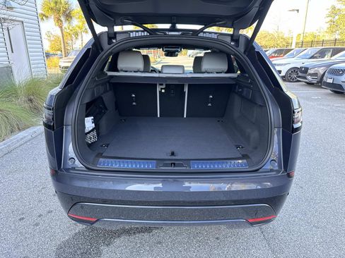 New 2026 Land Rover Range Rover Velar Dynamic SE image 11