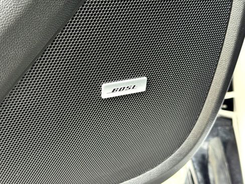 Used 2023 Chevrolet Traverse Premier w/ Redline Edition image 17