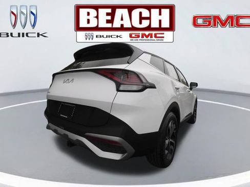 Used 2023 Kia Sportage EX FWD image 3