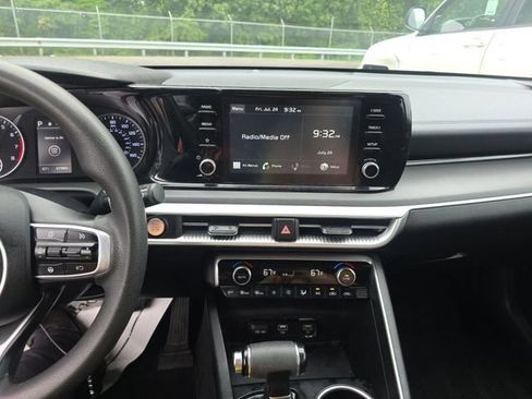 Certified 2021 Kia K5 LXS FWD image 9