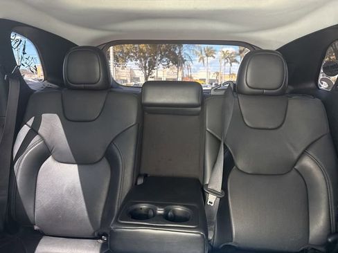 Used 2021 Jeep Cherokee Limited image 15