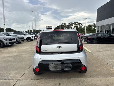Used 2016 Kia Soul + w/ Primo Package FWD image 21