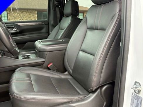 Used 2022 Chevrolet Tahoe RST w/ Luxury Package AWD/4WD image 11