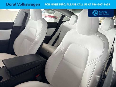 Used 2021 Tesla Model 3 Standard Range Plus image 14