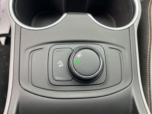 Used 2018 GMC Terrain SLE image 22