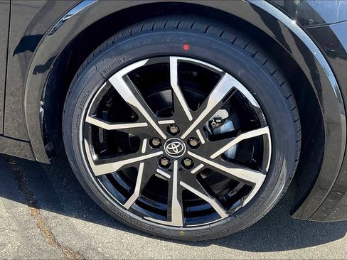 Used 2024 Toyota Prius Prime image 11