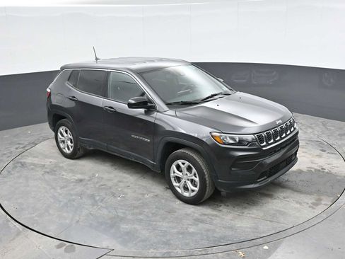 Used 2024 Jeep Compass Sport AWD/4WD image 32