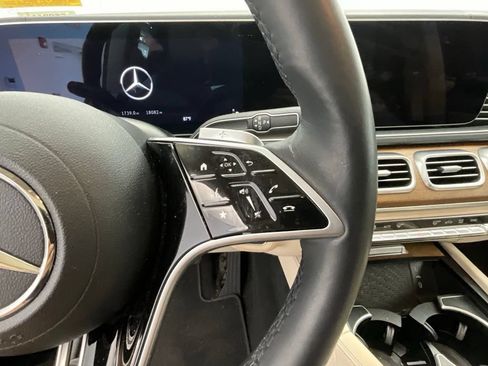 Used 2024 Mercedes-Benz GLS 450 4MATIC image 13