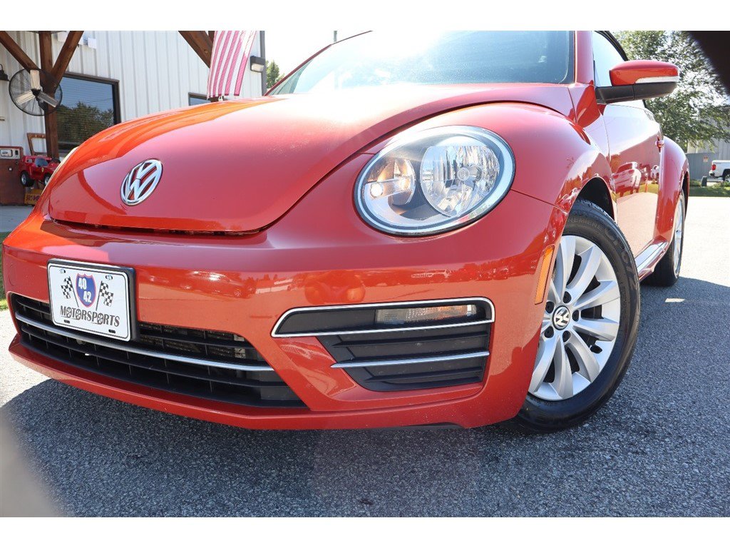 Used 2019 Volkswagen Beetle 2.0T FWD image 10