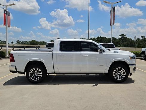 Used 2025 RAM 1500 Limited AWD/4WD image 4