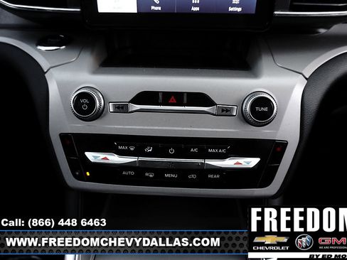 Used 2024 Ford Explorer XLT w/ Equipment Group 202A image 18